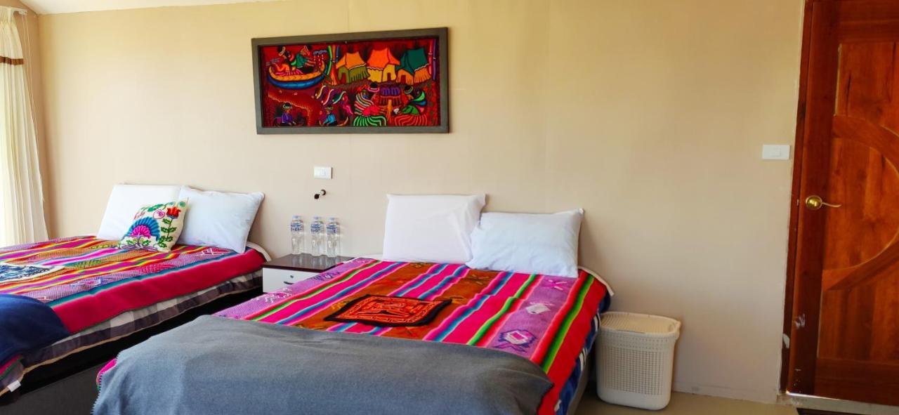 Uros Maya Lodge Пуно Екстер'єр фото